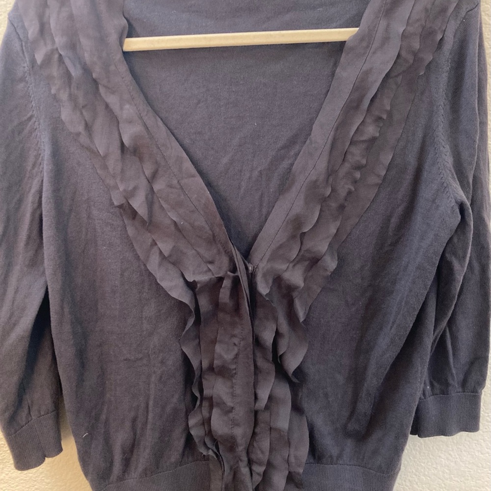 LOFT Charcoal Knit 100% cotton blouse ruffles 3/4 sleeves. L classic academia